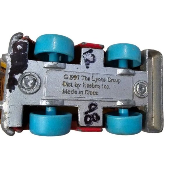 Barney Diecast Vehicles Baby Bop and BJ Fire Engine School Bus Vintage 1997 - Picture 8 of 8